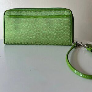 COACH VINTAGE GREEN MONOGRAM LONG WALLET